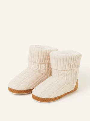 Cable knitted slipper boots